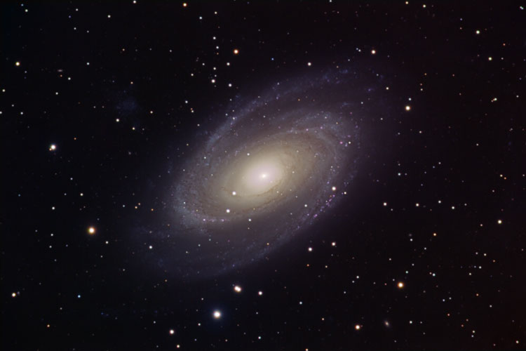 M81LRGB(500).jpg (31792 bytes)