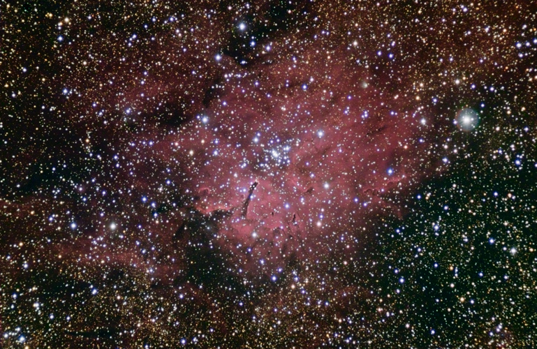 NGC6823RRGB(500).jpg (264032 bytes)